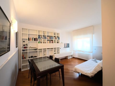 Almacasa a modern Homeholiday Apartment in La Spezia