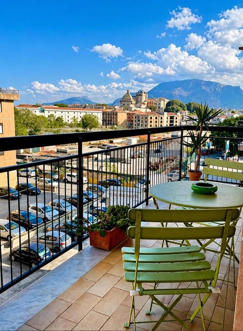 Natural landscape, Balcony/Terrace, Mountain view