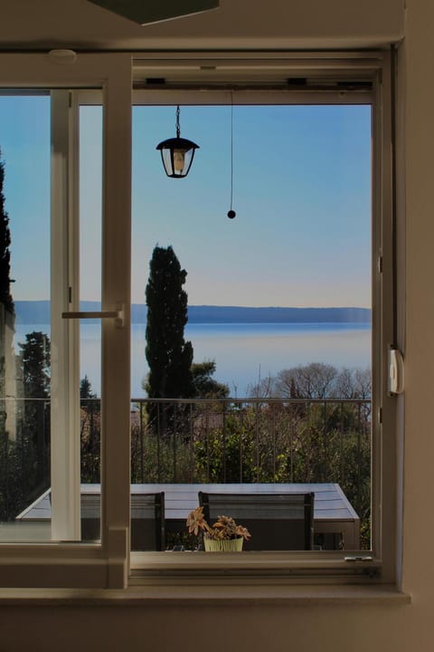 Natural landscape, Balcony/Terrace, Sea view