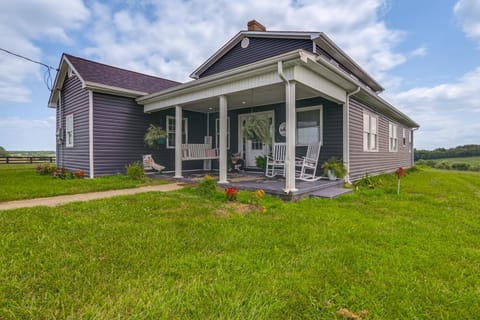 Quiet Kentucky Vacation Rental with Hot Tub House in Ohio