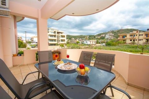 Balcony/Terrace, Mountain view