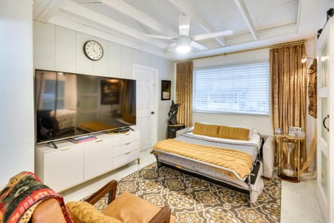 New Smyrna Beach Cottage about 1 Mi to Downtown! House in New Smyrna Beach