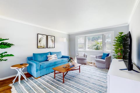 Hammersley Inn-let House in Puget Sound