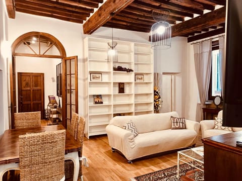 La Piccola Atene Agorà Centro Storico Pietrasanta Apartment in Pietrasanta