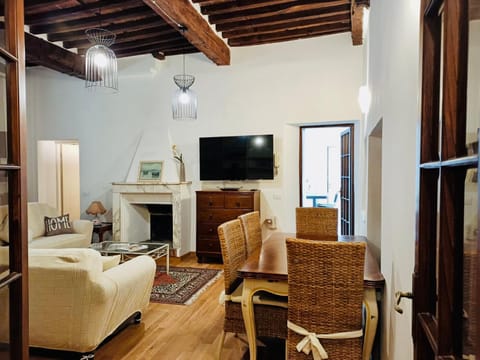 La Piccola Atene Agorà Centro Storico Pietrasanta Apartment in Pietrasanta