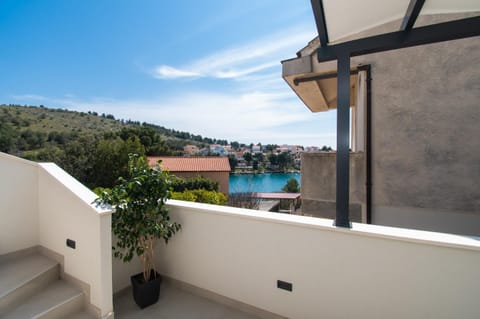 View (from property/room), Balcony/Terrace, Sea view