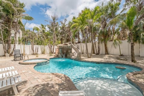 Sea Spray House in Siesta Beach