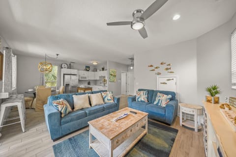 Island Sun House in Siesta Beach