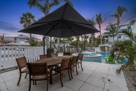 Sunset Splash House in Siesta Key