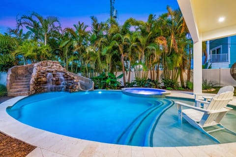 On the Rocks House in Siesta Beach