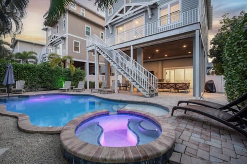 Sunset View House in Siesta Beach