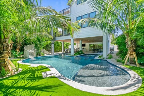 Vitamin Sea House in Lido Key