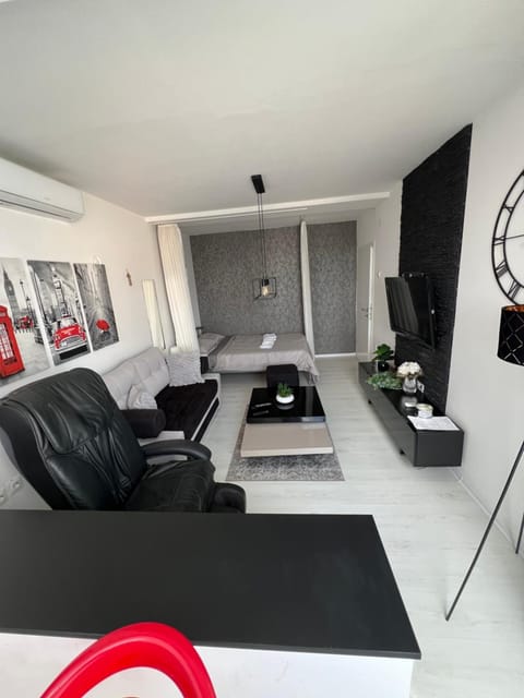 Apartman Paola - massage chair- 0-24 self check IN OUT- Županja Apartment in Federation of Bosnia and Herzegovina