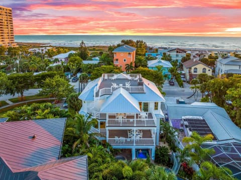 High Tide House in Siesta Beach