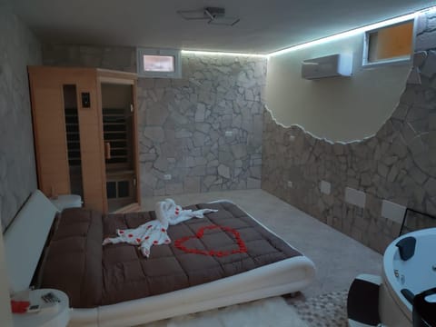 Amos Port-Suite Bed and Breakfast in Civitavecchia