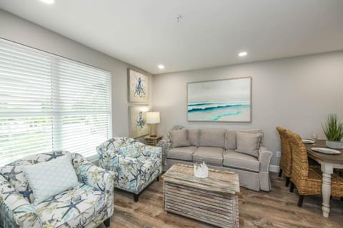 Island Time East House in Siesta Beach