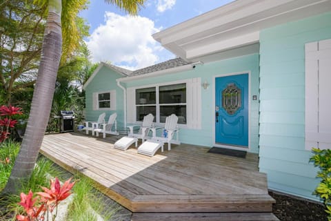 Beach Side Babe House in Lido Key