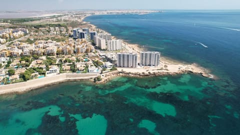 Bird's eye view, City view, Location