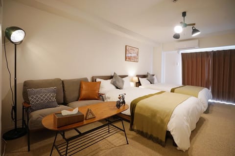 Bed, Photo of the whole room, Seating area, Bedroom