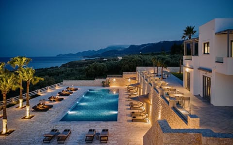 Bird's eye view, Swimming pool