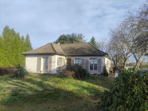 L'écrin de Pauline - Grande Maison au Calme à la Campagne House in Auvergne-Rhône-Alpes