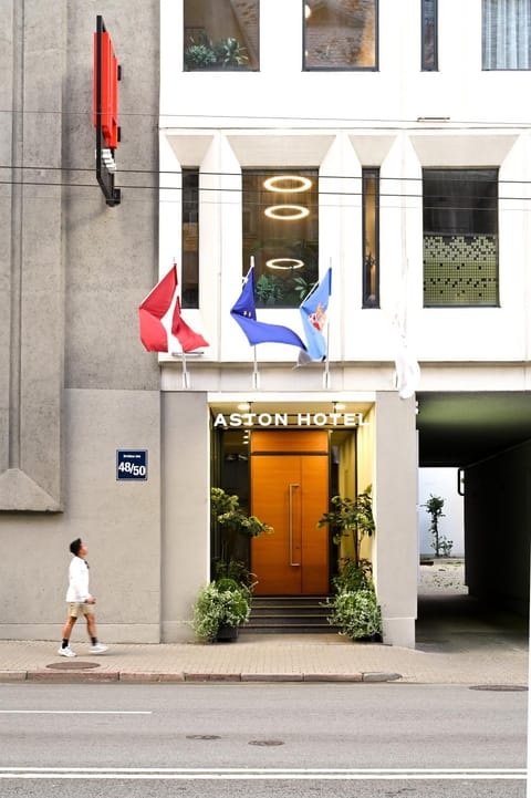 Property building, Facade/entrance