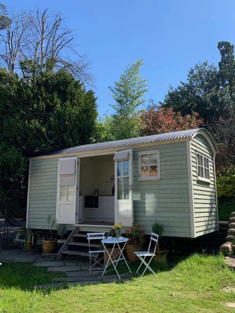 Property building, Garden, Garden view