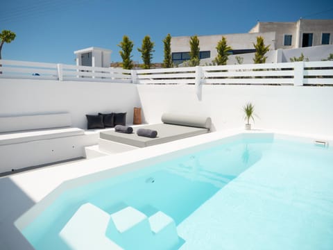 Balcony/Terrace, Swimming pool