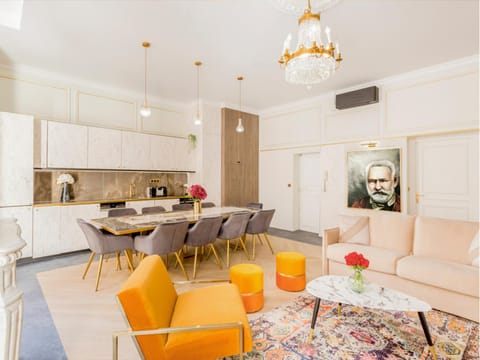 Kitchen or kitchenette, Living room, Dining area