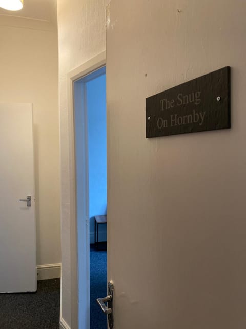 Facade/entrance, Property logo or sign, Logo/Certificate/Sign, Text overlay