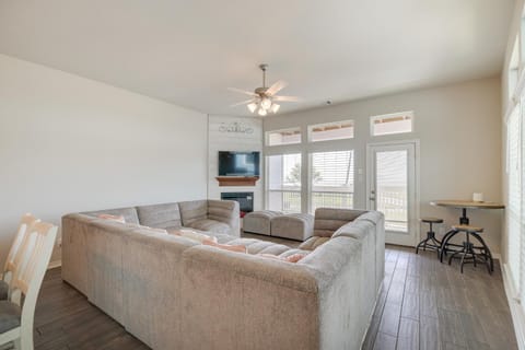 Bay-View La Porte Home Rental Steps to Beach! House in La Porte