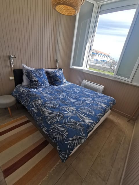 SPACIEUX APPARTEMENT FRONT DE MER Apartment in Saintes-Maries-de-la-Mer