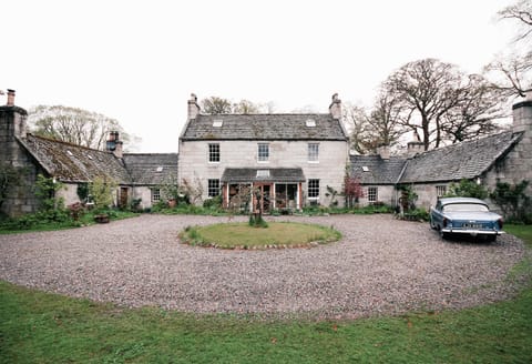 The Dell of Abernethy - A Woodland hideaway Apartment in Scotland