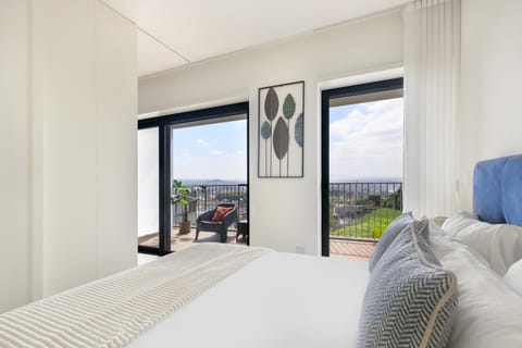 Bed, View (from property/room), Balcony/Terrace, Photo of the whole room, Bedroom, flat iron, wardrobe