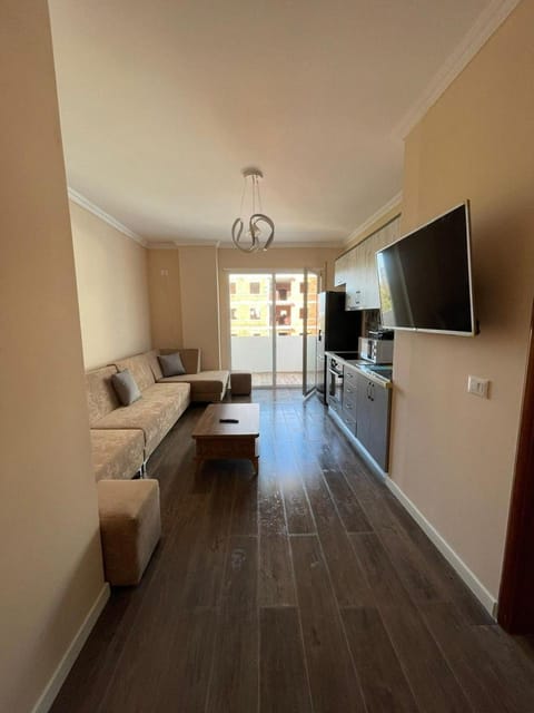 TV and multimedia, Kitchen or kitchenette, Living room