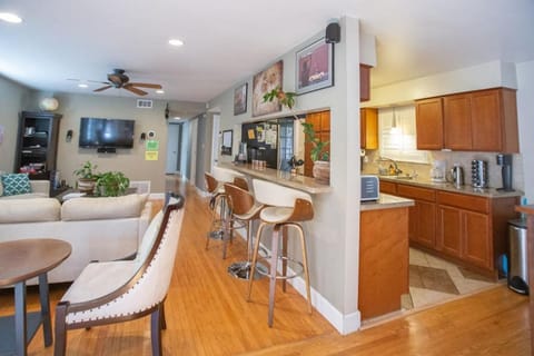 Kitchen or kitchenette, Living room, Dining area