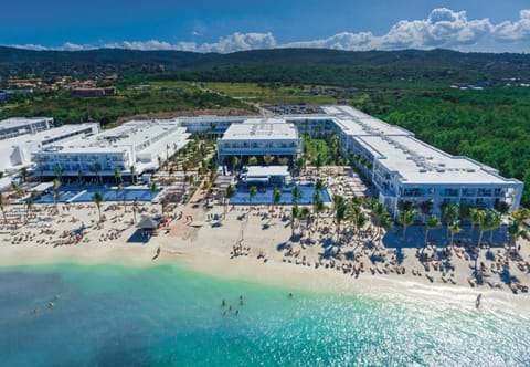 Property building, Bird's eye view, Beach, Swimming pool