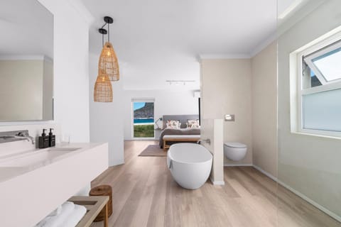 Bedroom, Sea view, Bath