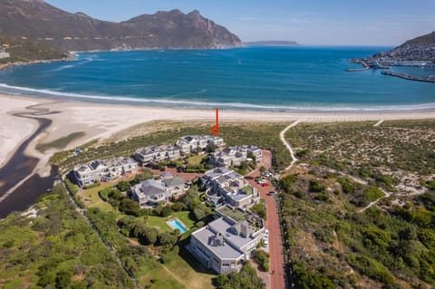 Nearby landmark, Neighbourhood, Natural landscape, Bird's eye view, Beach, Mountain view, Sea view