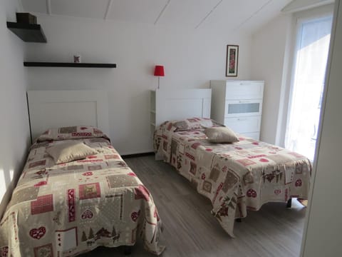 CASA MICHELA PARKING FREE Domodossola Apartment in Domodossola