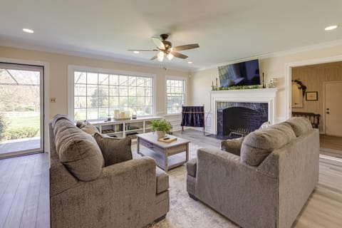 The Windmill House with Pond 9 Mi to Dayton! House in Centerville