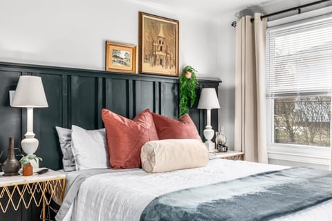 Duplex Style Home in Shelby Township- 2 flats Apartment in Shelby Township