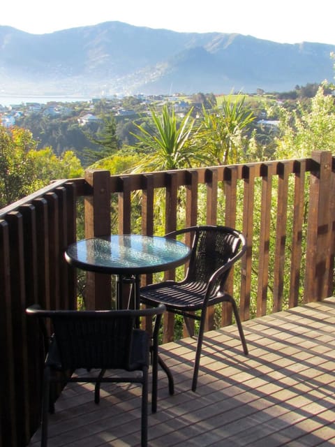 Facade/entrance, Natural landscape, Balcony/Terrace, Mountain view
