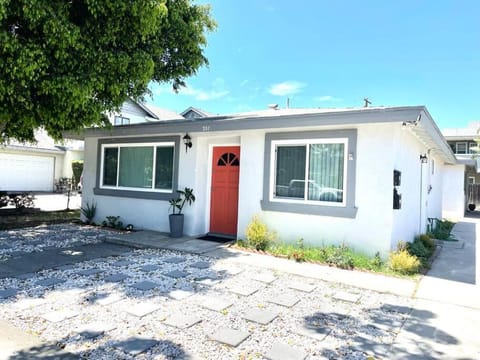 Cozy house near Disney, Knott’s & Beach!! House in Fullerton