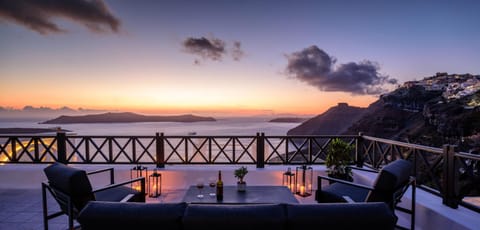 Property building, Balcony/Terrace, Seating area, Area and facilities, Sunset