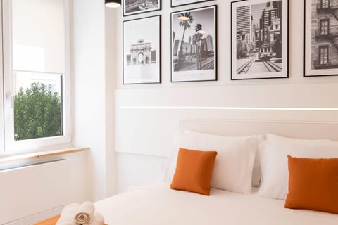 Bed, Photo of the whole room, Decorative detail, Bedroom