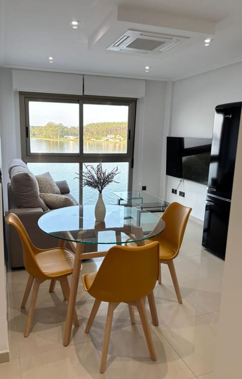 Living room, Dining area, Sea view