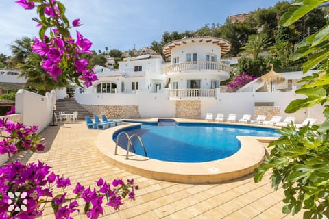 Property building, Patio, Spring, Day, Natural landscape, Garden, Garden view, Mountain view, Pool view, Swimming pool, Breakfast, sunbed