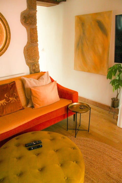 The Artist's Nook, charming Cottage by the beach. House in Penzance