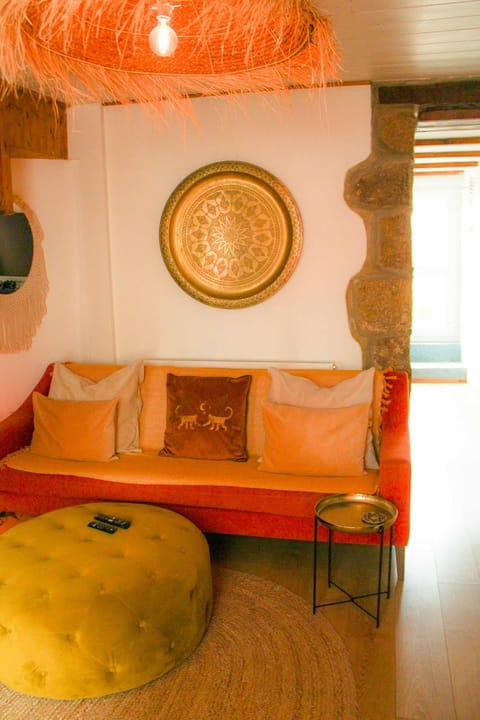 The Artist's Nook, charming Cottage by the beach. House in Penzance